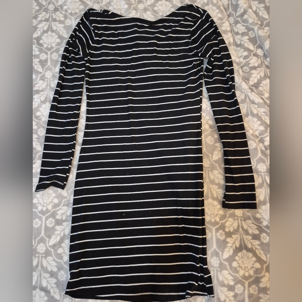Ardene Black and White Long Sleeve Dress